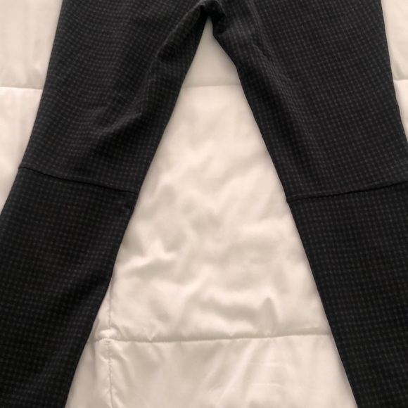 Max Studio houndstooth design skinny pants w back packets & elastic waistband - Picture 10 of 10